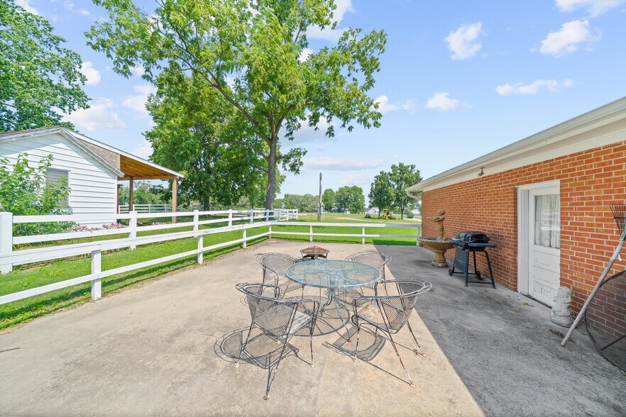 More Photos Of , Carrollton Unknown For Sale