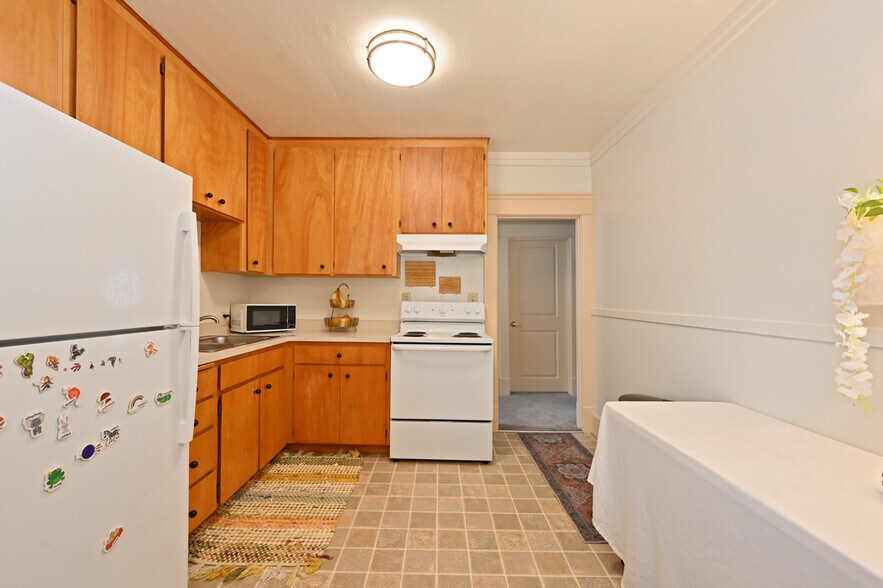 More Photos Of 3319 Oakes Ave, Everett Apartments For Sale