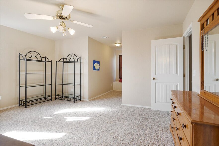 More Photos Of 1150 Platter Cutoff Rd, Calera Flex For Sale