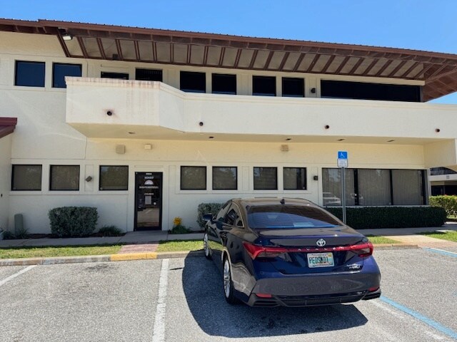 More Photos Of 900 Pine St, Englewood Medical For Sale