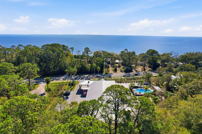 More Photos Of 249 US Highway 98, Apalachicola Hotel For Sale