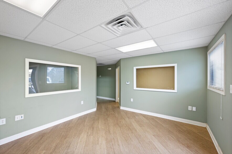 More Photos Of 4454 Railroad Ave, Harrisburg Industrial For Sale