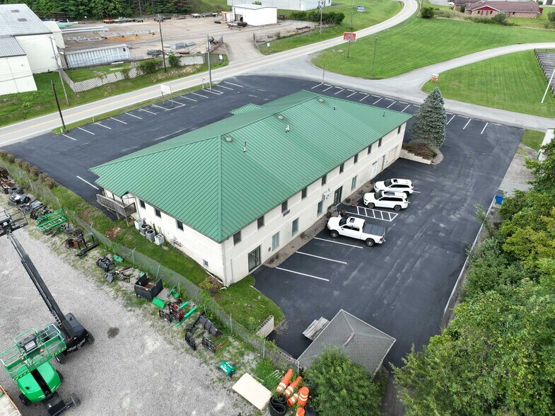 More Photos Of 2031 Pleasant Valley Rd, Fairmont Medical For Lease