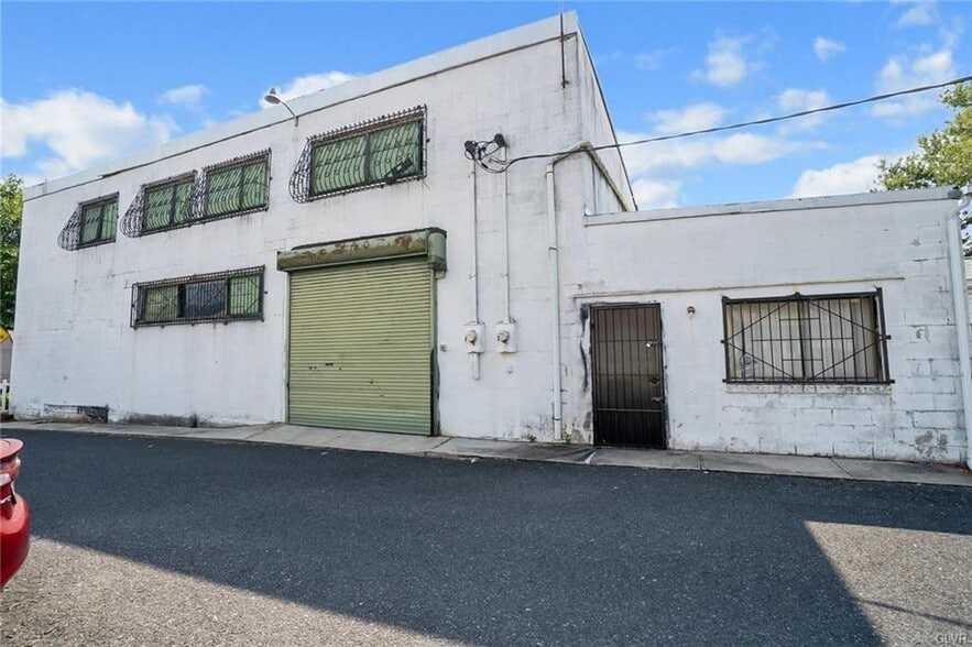 Primary Photo Of 839 S Front St, Allentown Warehouse For Sale