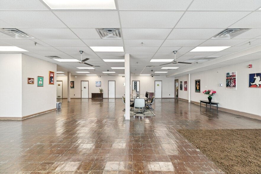 More Photos Of 5935 Woodland Ave, Philadelphia Food Processing For Sale