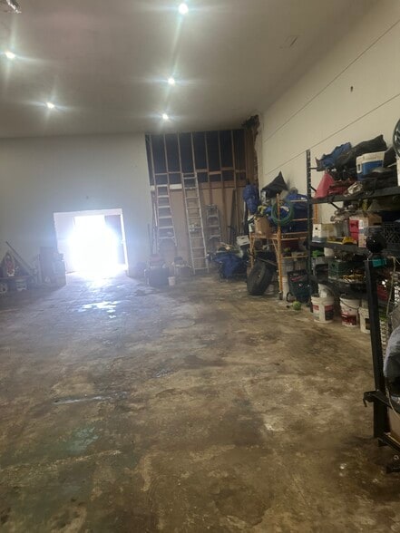 More Photos Of 10975 S Main St, Los Angeles Specialty For Sale