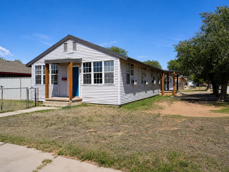 Primary Photo Of 2400 College Ave, Midland Apartments For Sale