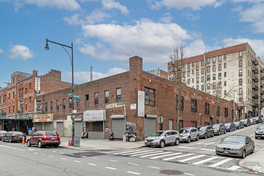 Primary Photo Of 284 Dyckman St, New York Warehouse For Lease