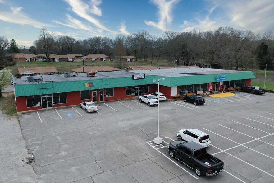More Photos Of 20310 Main St E, Huntingdon Storefront For Sale