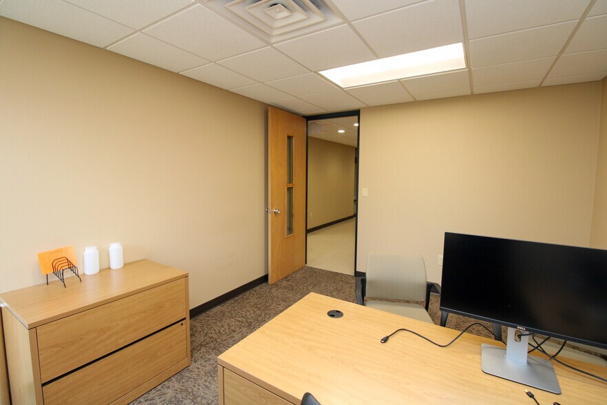 More Photos Of 100 E 3rd St, Galva Office For Sale