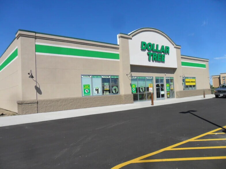 More Photos Of , Lexington General Retail For Sale