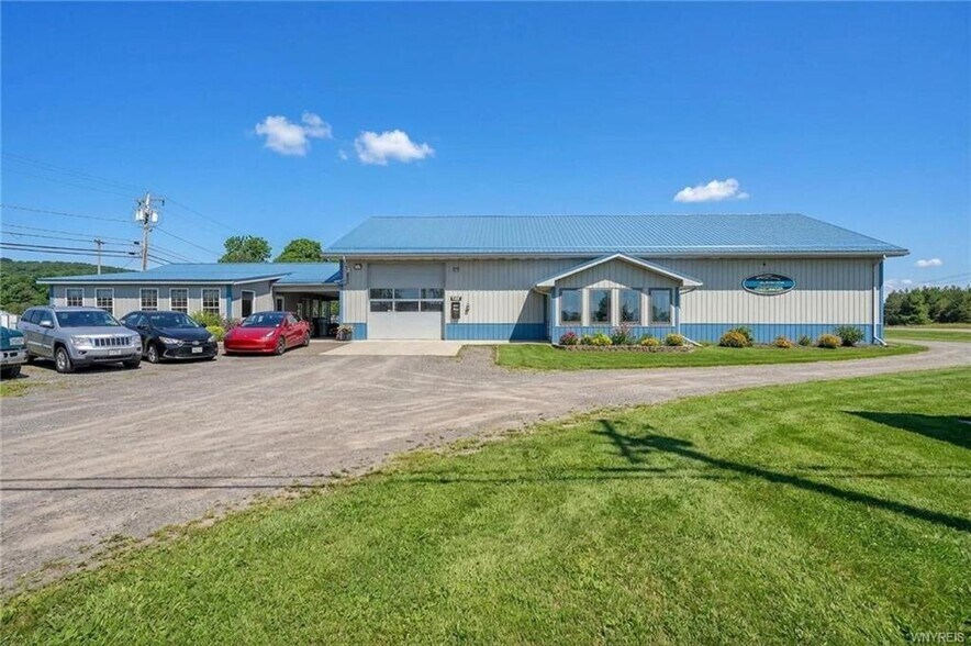 More Photos Of 5220 Maple Ln, Cuba Auto Repair For Sale