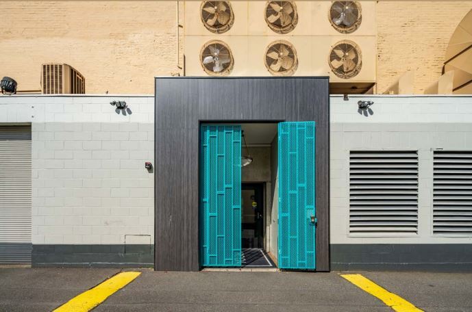 More Photos Of 1006 SE Grand Ave, Portland Loft Creative Space For Sale