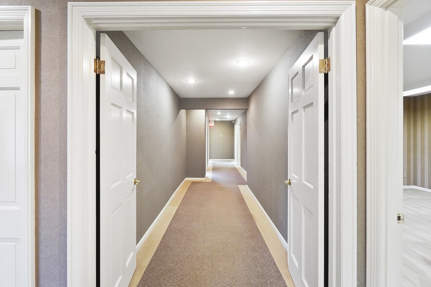 More Photos Of 1354 N Monroe Dr, Xenia Medical For Sale