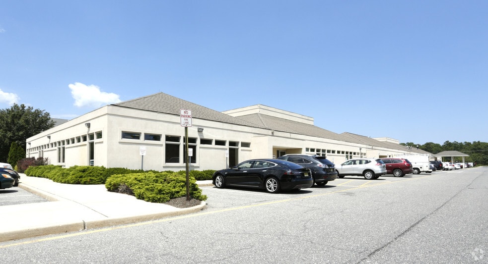 Primary Photo Of 495 Jack Martin Blvd, Brick Medical For Sale