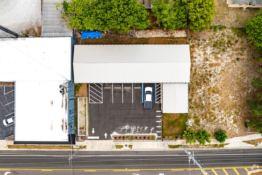 More Photos Of 2820 N 34th St, Tampa Warehouse For Lease