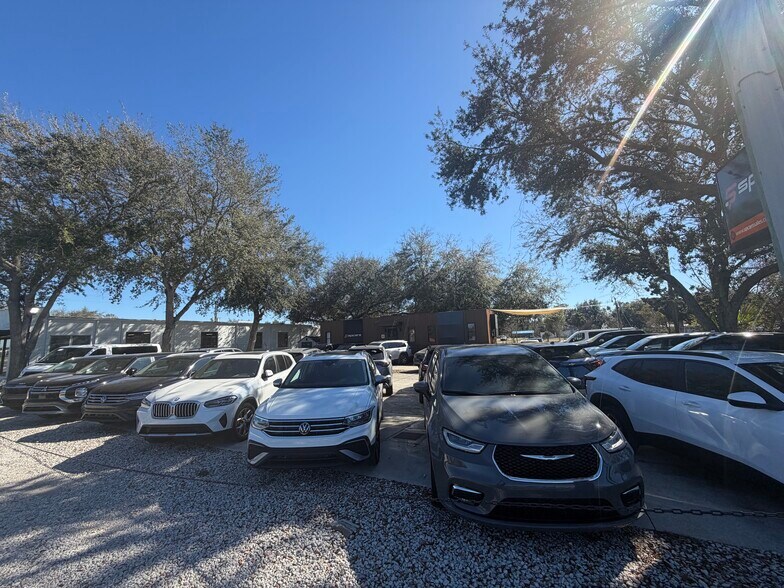 More Photos Of 12822 W Colonial Dr, Winter Garden Auto Dealership For Sale