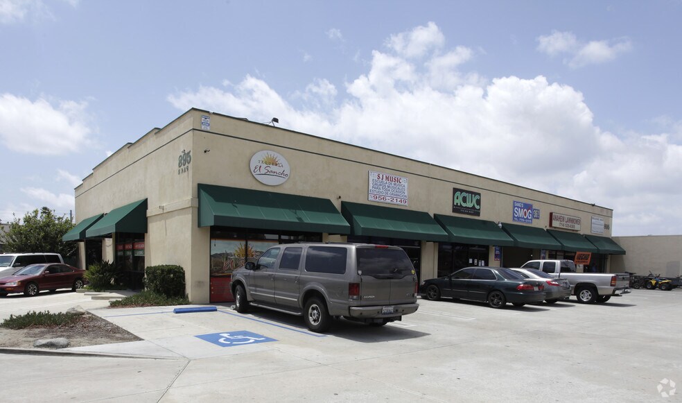 More Photos Of 895 S East St, Anaheim General Retail For Lease