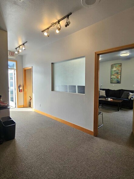 More Photos Of 117 N 8th St, Shelton Office For Lease