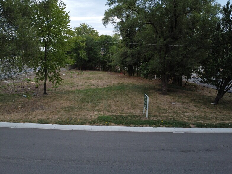 More Photos Of 4716 W 60th St, Mission Land For Sale