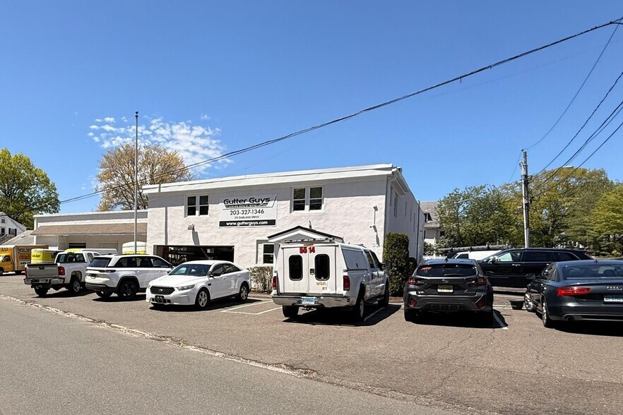 Primary Photo Of 20 Garland Dr, Stamford Light Distribution For Lease
