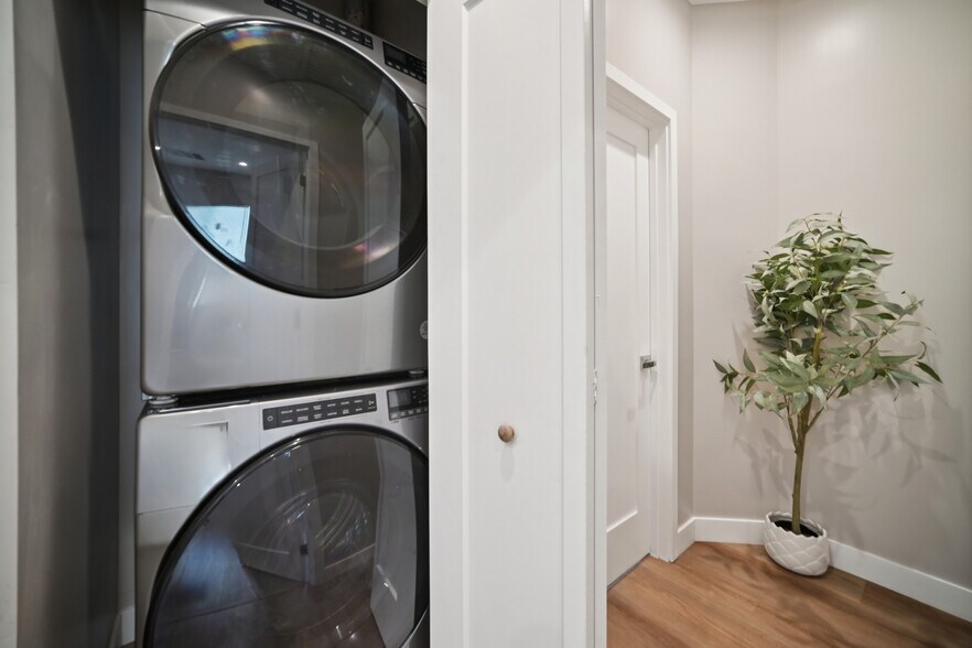 More Photos Of 8434 Oakdale Ave, Winnetka Multifamily For Sale