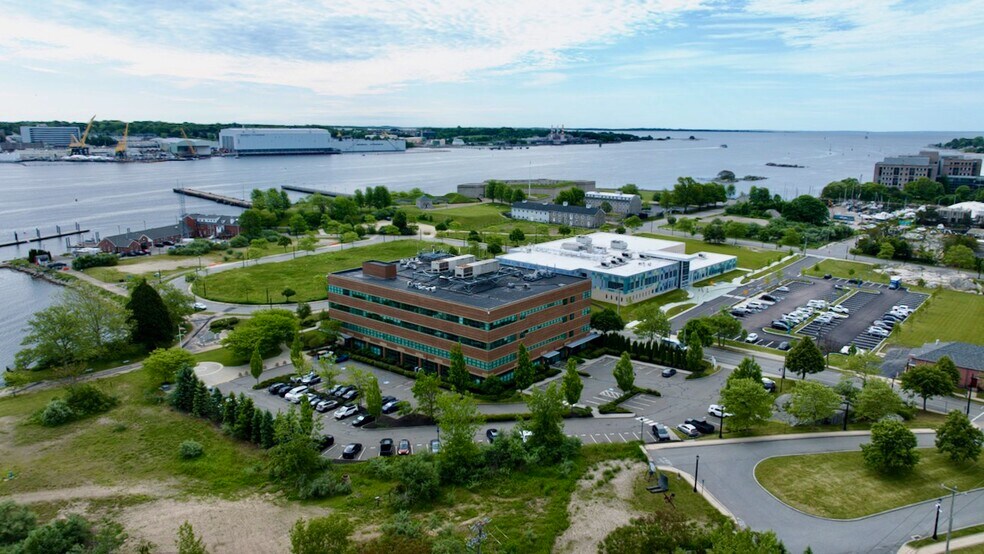 Primary Photo Of 1 Chelsea St, New London Office For Lease