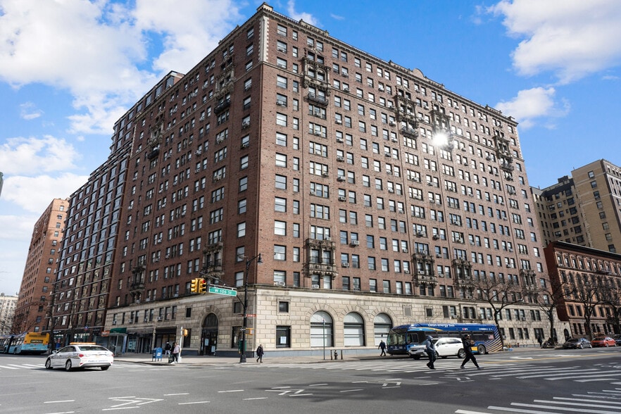 More Photos Of 2760-2764 Broadway, New York Apartments For Lease