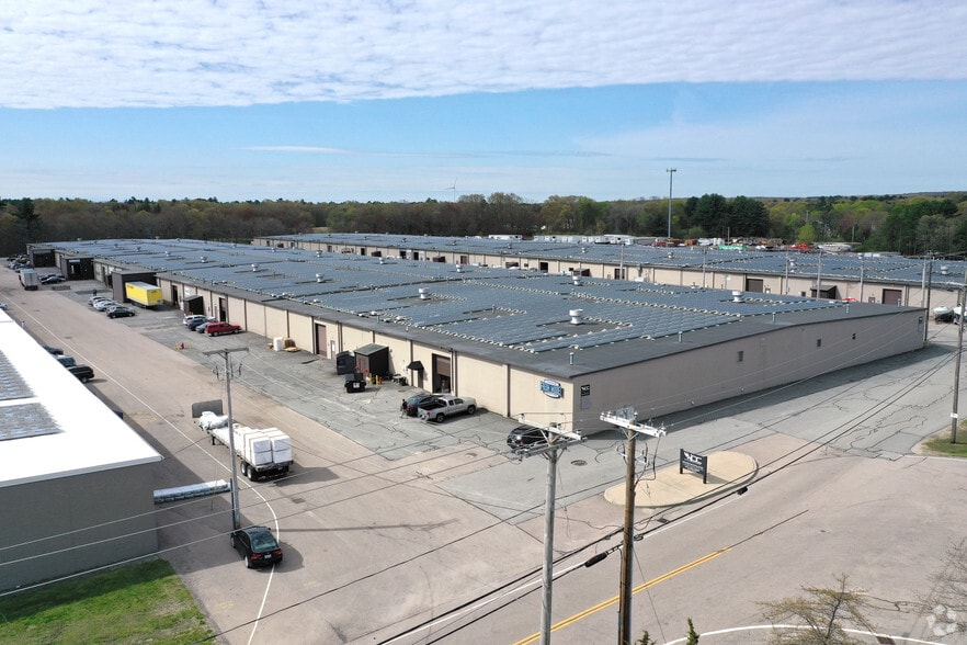 More Photos Of 338 Compass Cir, North Kingstown Warehouse For Lease
