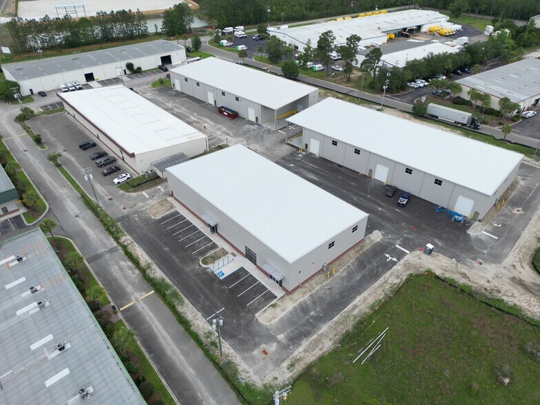 More Photos Of 203 Cember Way, Summerville Unknown For Sale