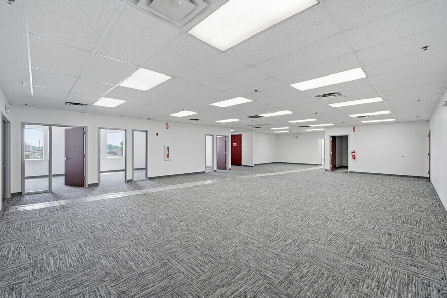 More Photos Of 3737 N Broadway, Saint Louis Refrigeration Cold Storage For Lease