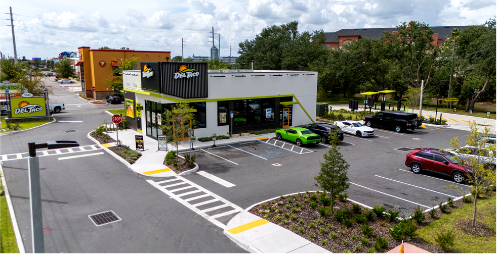 Primary Photo Of 7531 W US 192, Kissimmee Fast Food For Sale