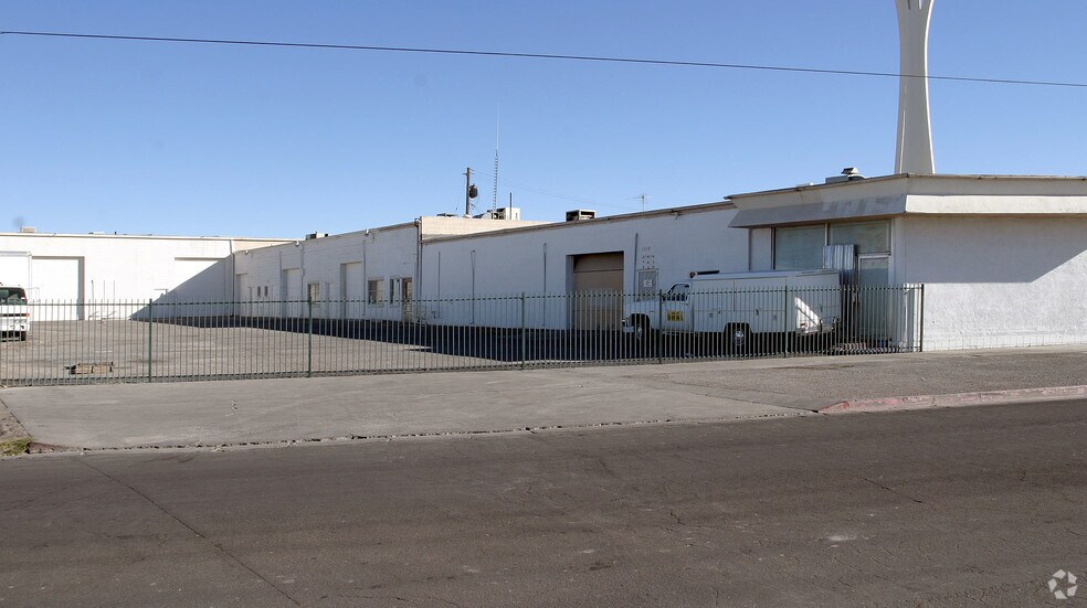 More Photos Of 1519-1529 Industrial Rd, Las Vegas Warehouse For Sale