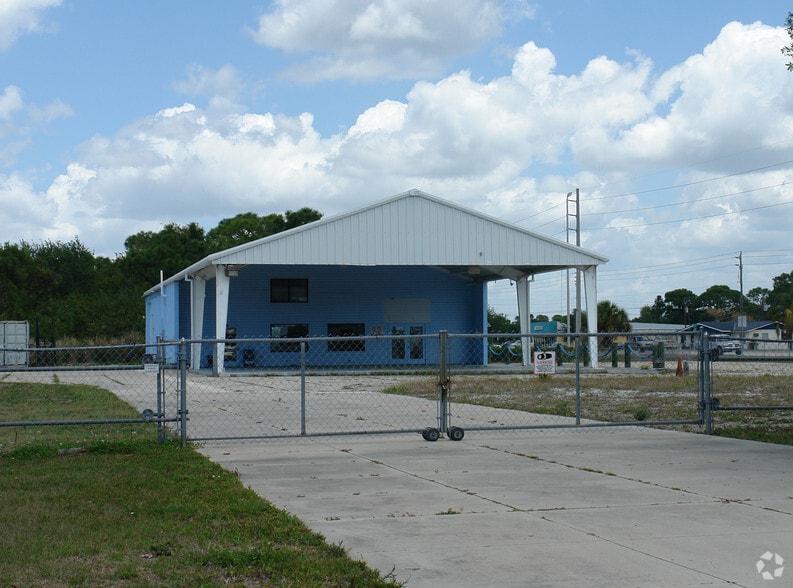 More Photos Of 3060 Placida Rd, Englewood Marina For Sale