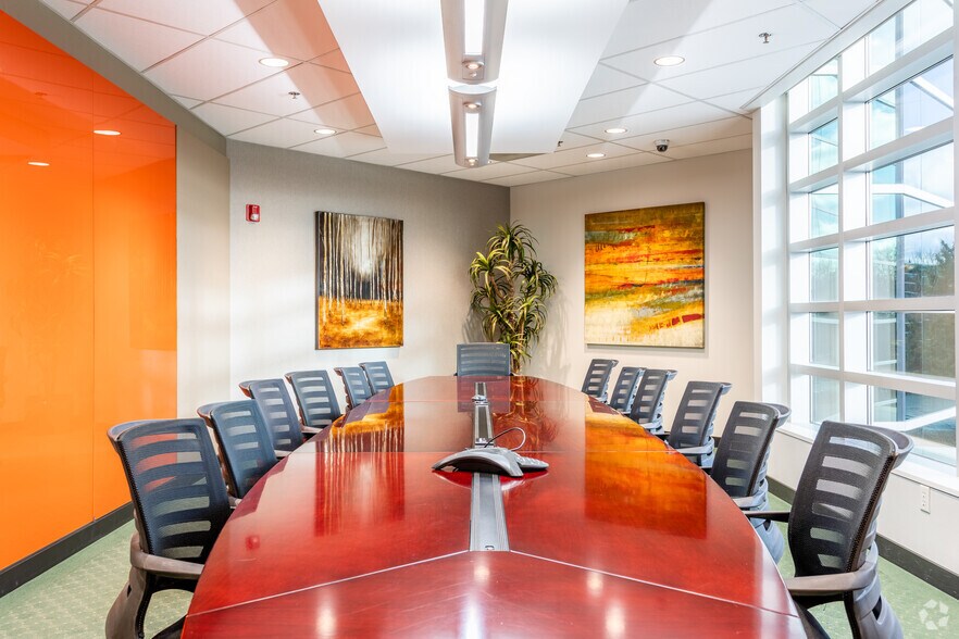 More Photos Of 201 NE Park Plaza Dr, Vancouver Unknown For Sale