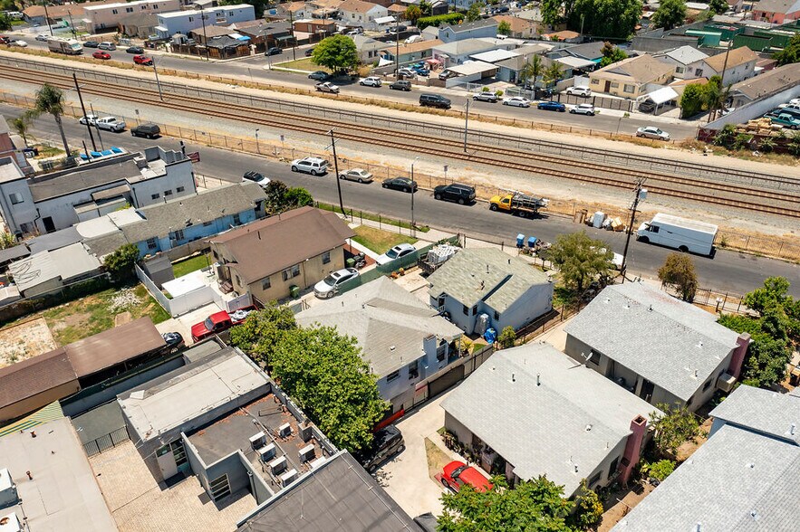 More Photos Of 11012 Willowbrook Ave, Los Angeles Apartments For Sale