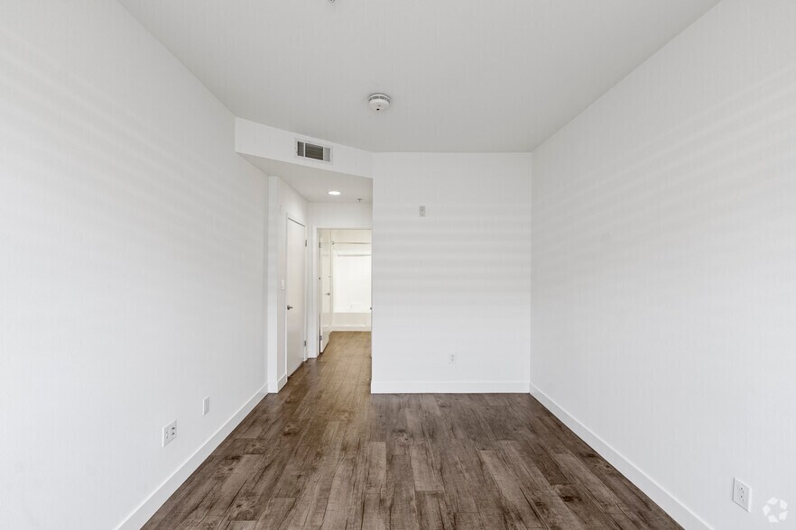 More Photos Of 65 W Dayton St, Pasadena Coworking Space