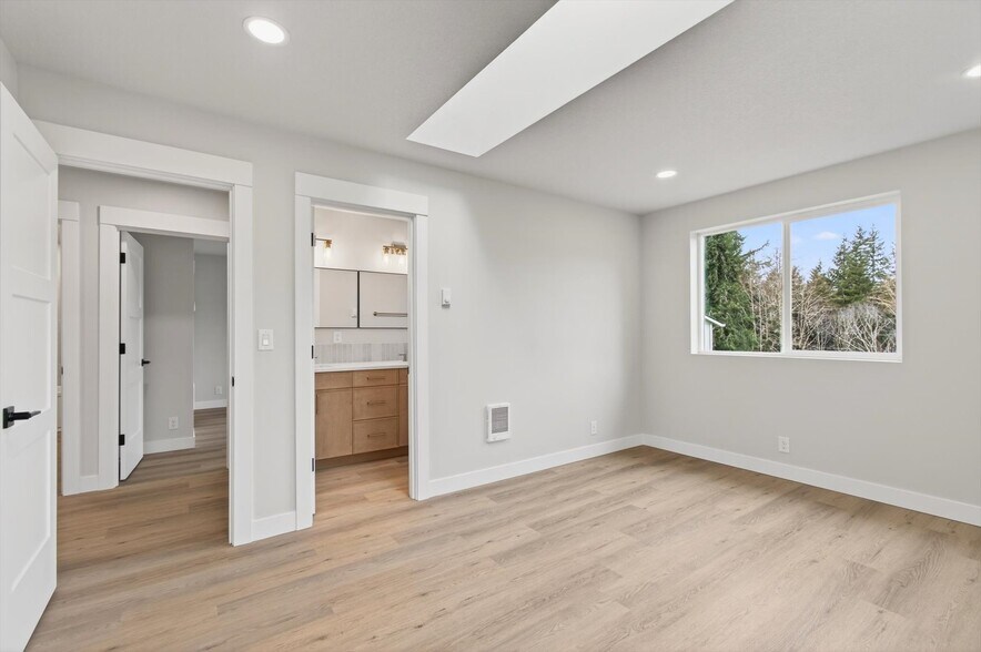 More Photos Of 11 Sun Crest Ln, Cathlamet Multifamily For Sale