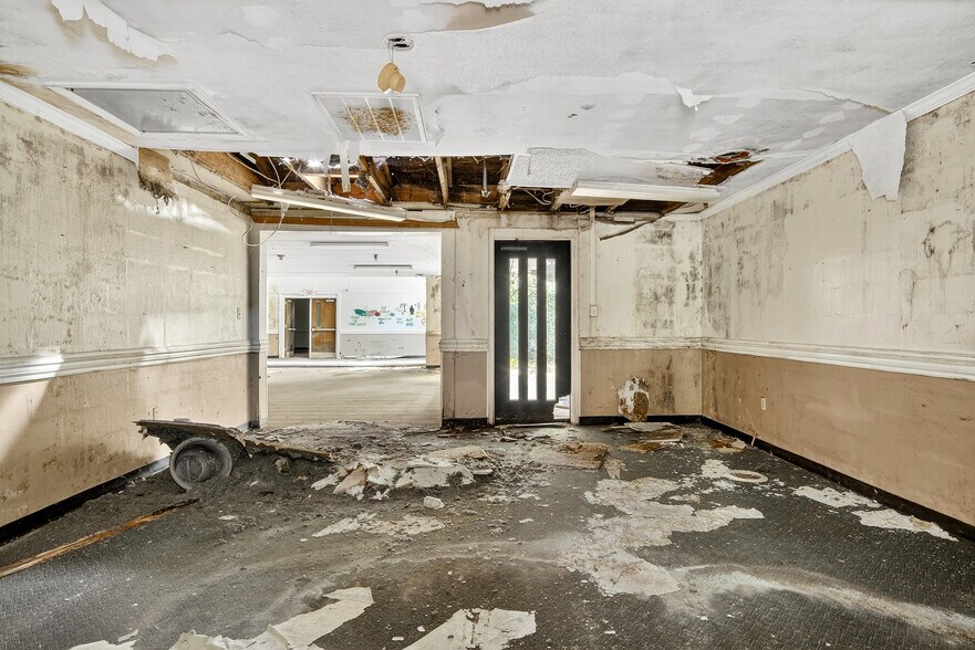 More Photos Of 306 S Allen Rd, Wake Forest Apartments For Sale