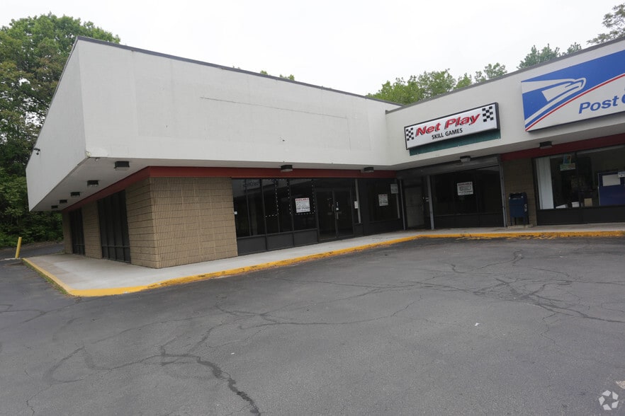 More Photos Of 560 Lincoln St, Worcester General Retail For Lease