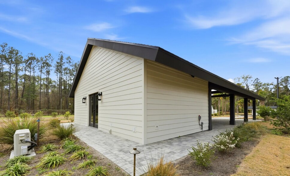 More Photos Of 13535 W Beaver St, Jacksonville Lodge Meeting Hall For Sale