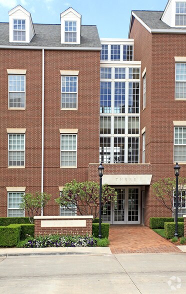 More Photos Of 6201 N Classen Blvd, Oklahoma City Office For Lease