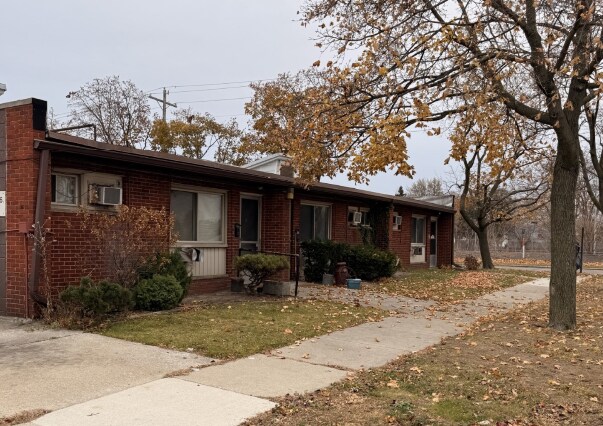 More Photos Of 15405 E 11 Mile Rd, Roseville Apartments For Sale