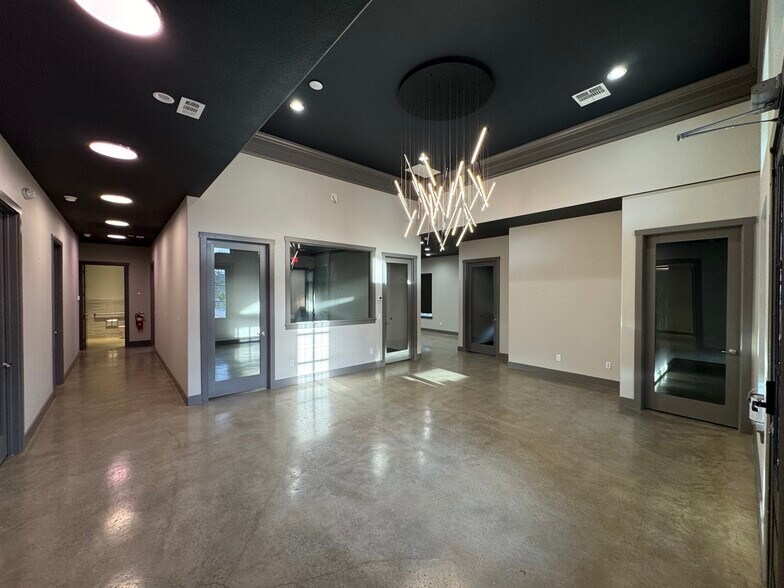 More Photos Of 2517 Creekmire -1, Conroe Medical For Sale