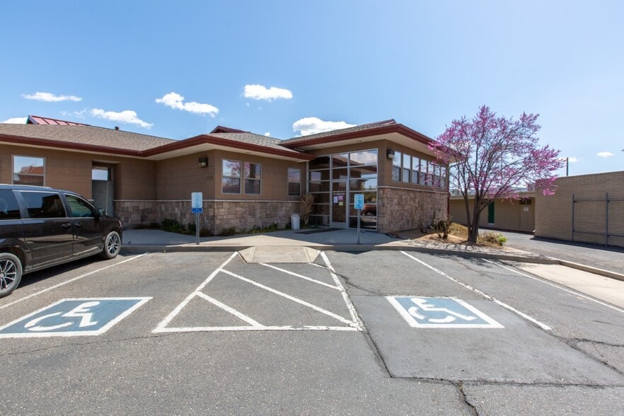 More Photos Of 1005 Division St, Prescott Medical For Sale