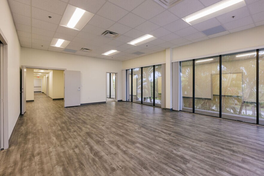 More Photos Of 2875 NW 77th Ave, Miami Warehouse For Lease