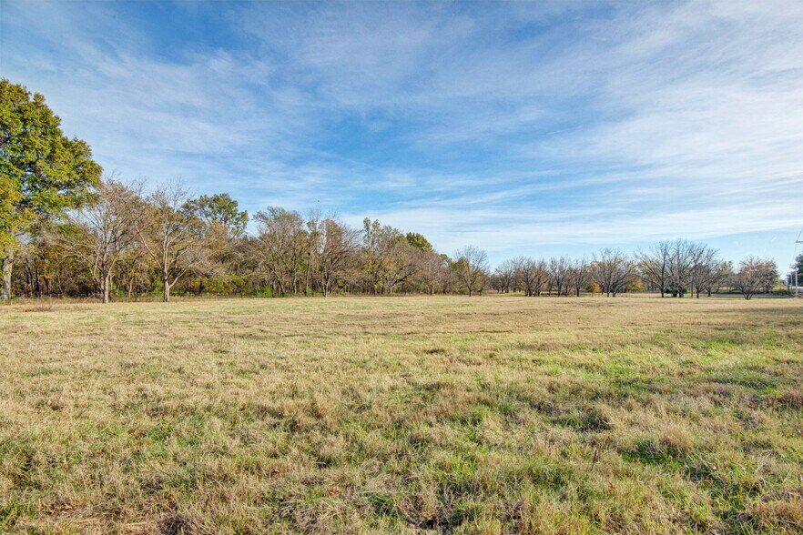 More Photos Of 4748 N 4318, Pryor Flex For Sale