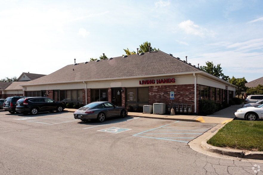 More Photos Of 301 E Carmel Dr, Carmel Unknown For Lease