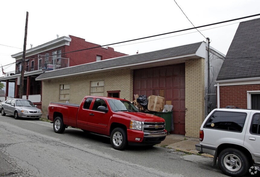 753 Middle Ave, Wilmerding, PA 15148 Industrial For Lease