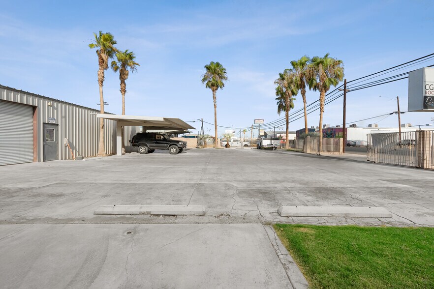 More Photos Of 321 E Main St, El Centro Warehouse For Sale
